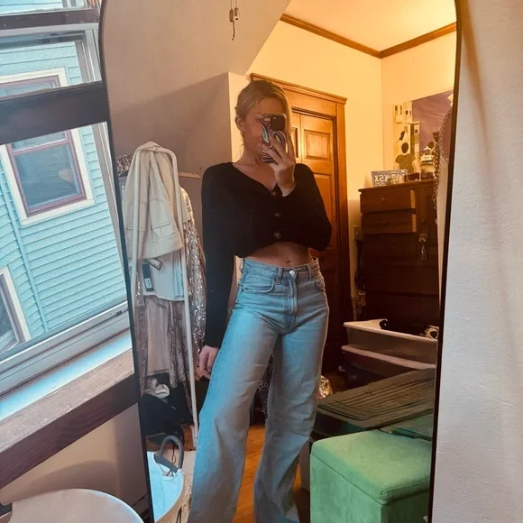 Urban Outfitters Black Cropped Button Front Cardigan Sweater - Picture 2 of 5